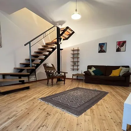 Loft Giulia 아파트 *